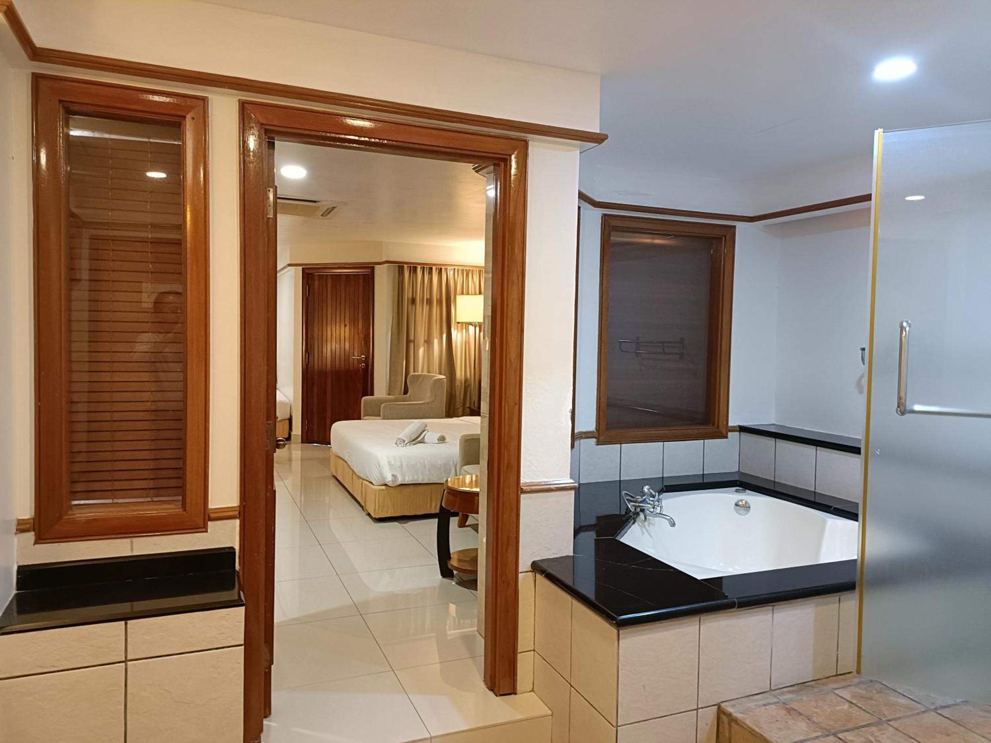 Pd Full Seaview Deluxe Lejlighedshotel Port Dickson Eksteriør billede